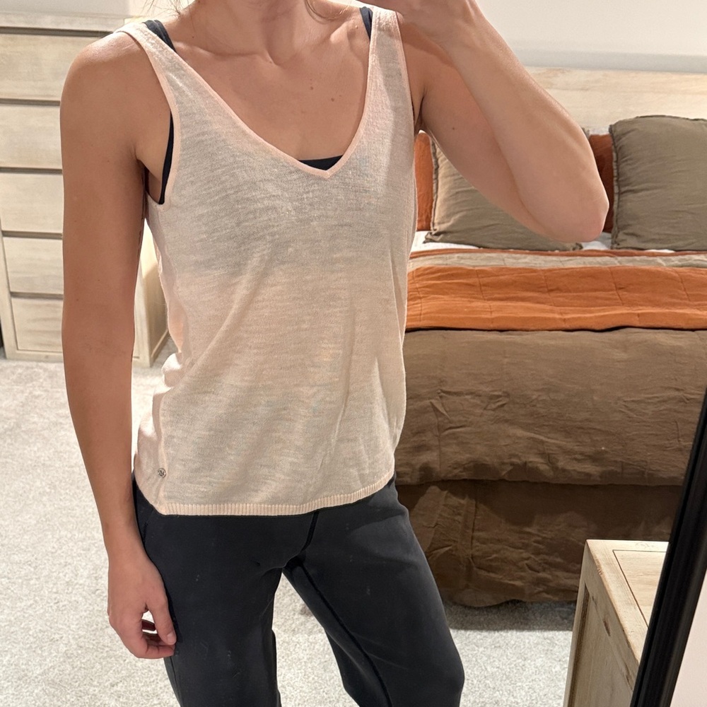 Lululemon pink gauzy v neck tank with twist back